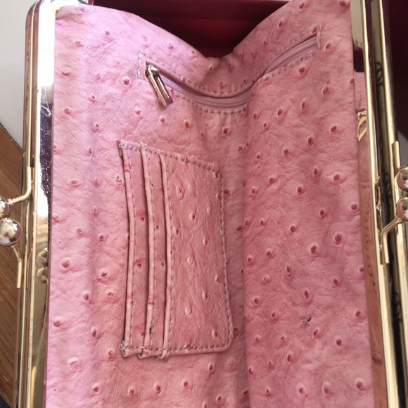 Guess pink Wallet - Picture 4 of 5